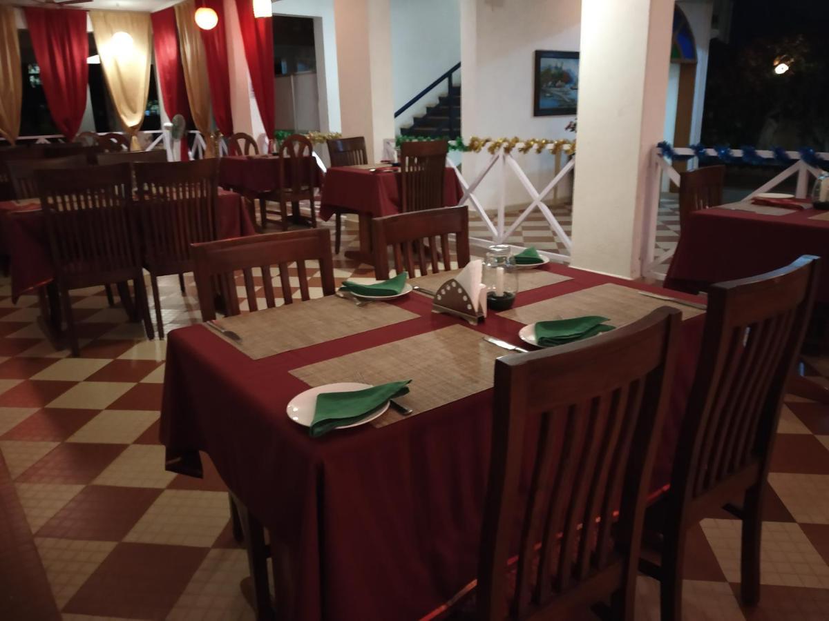 Bluesea Beach Resort Candolim Dış mekan fotoğraf